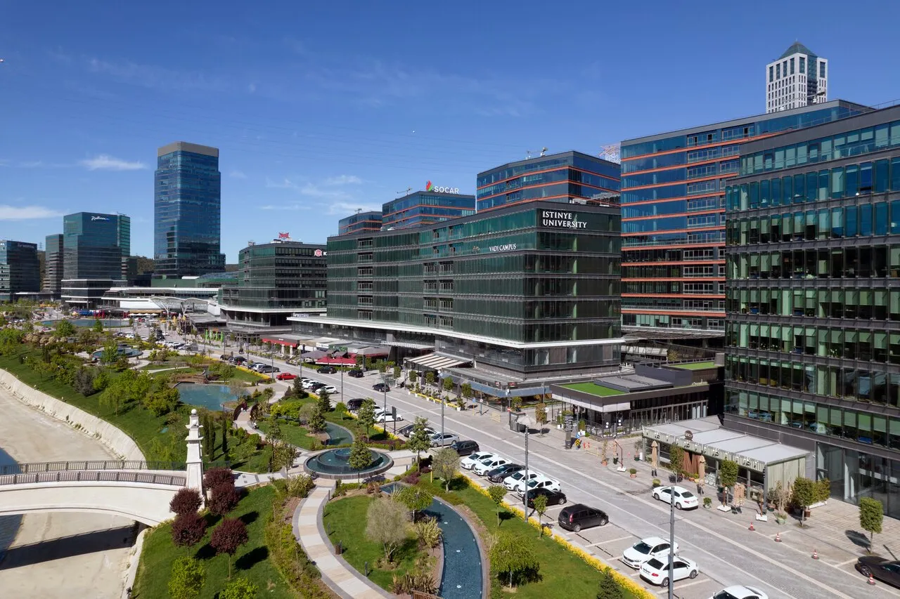 İstinye Üniversitesi campus