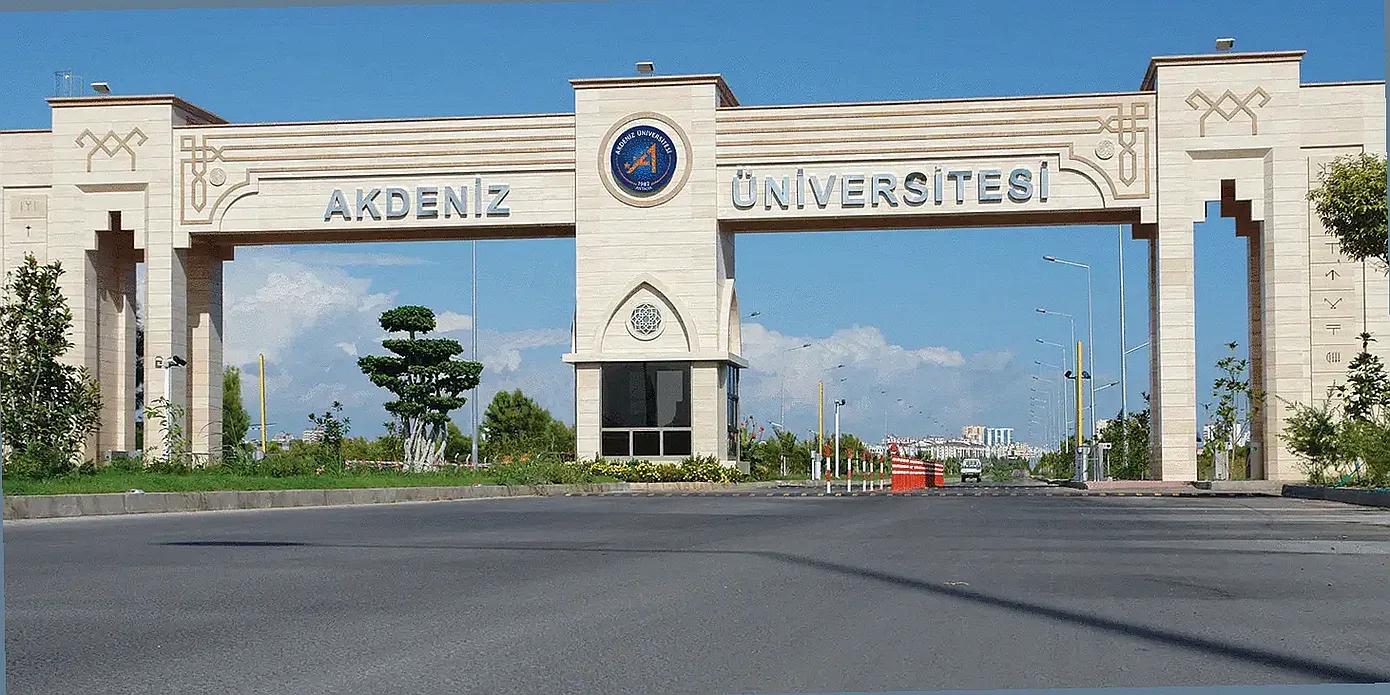 Study grant in Turkey 2026: the full guide to Türkiye Scholarships