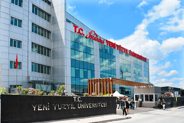 İstanbul Yeni Yüzyıl университеті
